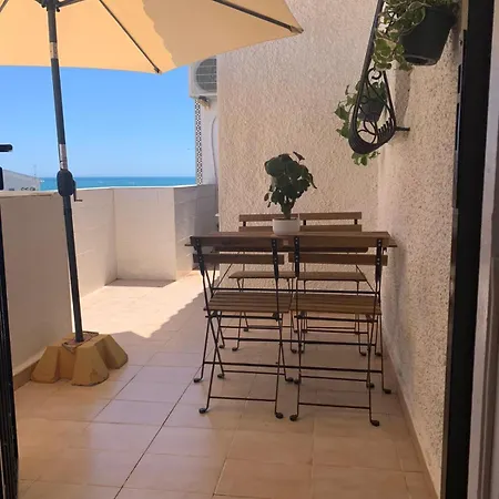 Mit Meerblick In Appartement *