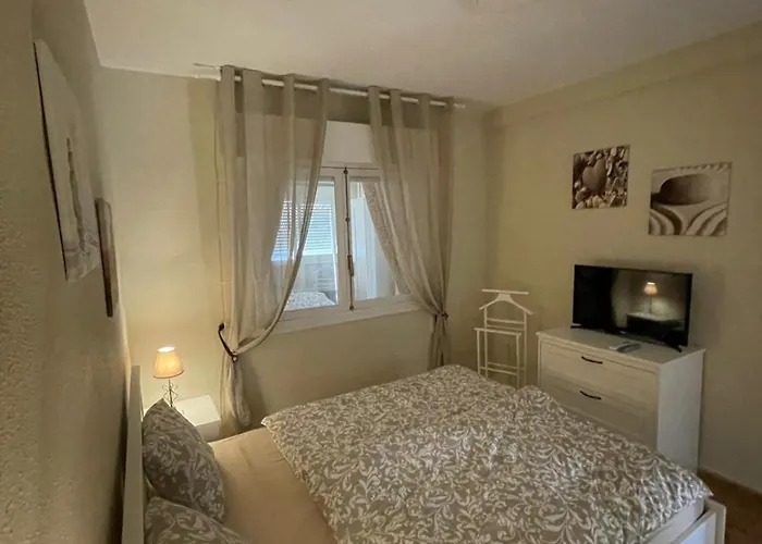 Apartment Mit Meerblick In *